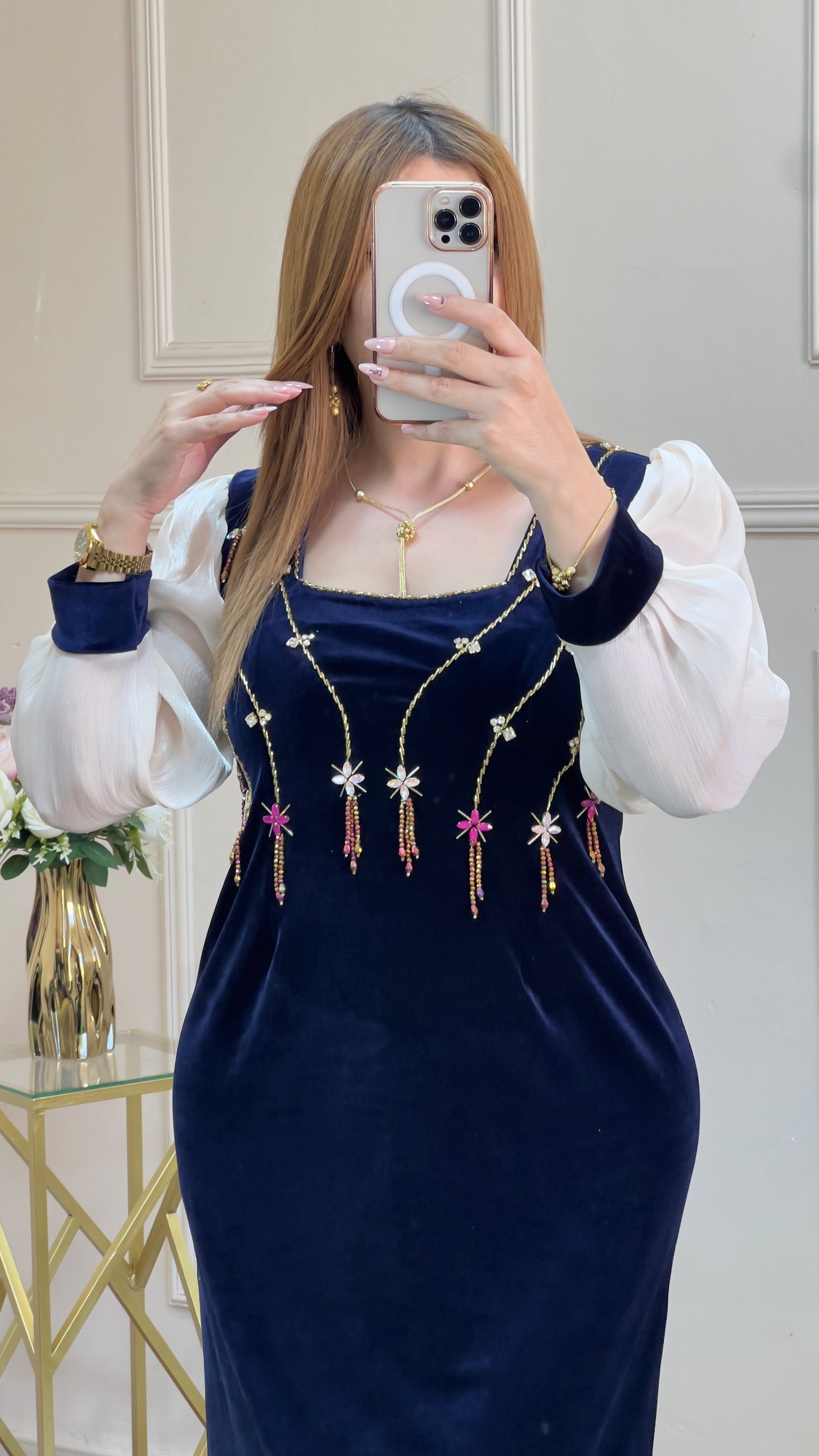 Robe Amira